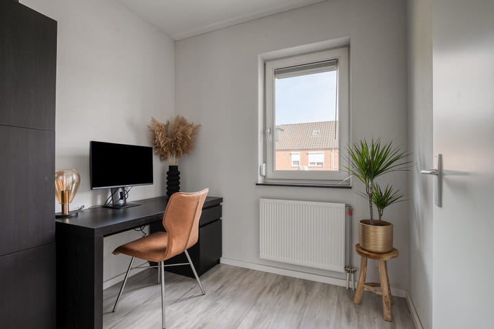 Foto 20 van Deken Jaspersstraat 21-A