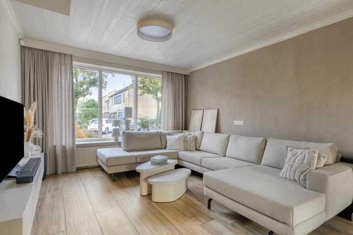 Foto 2 van Clematisstraat 15