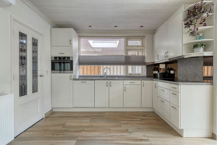 Foto 16 van Clematisstraat 15