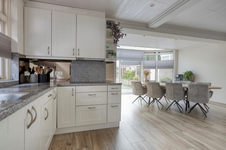 Foto 17 van Clematisstraat 15