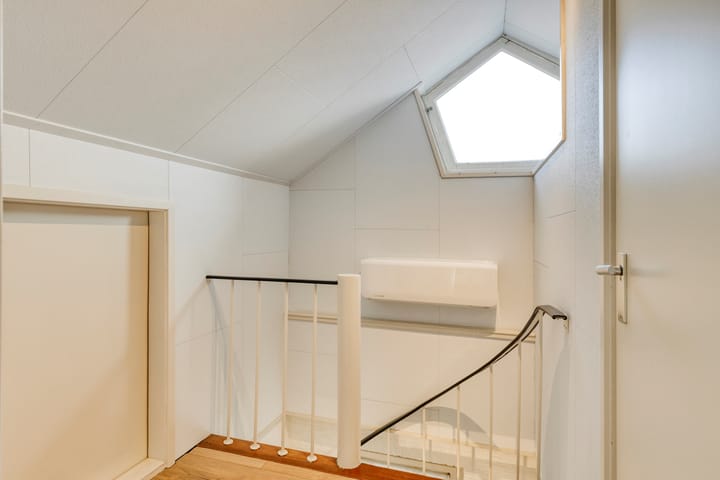 Foto 33 van Clematisstraat 15