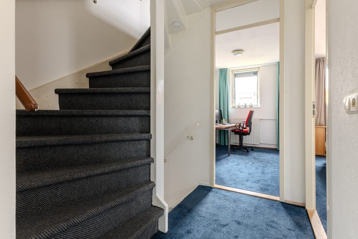 Photo 15 of Jan van Scorelstraat 18