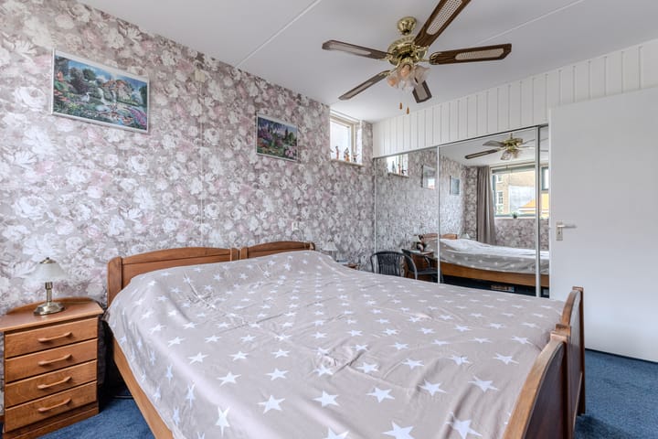 Photo 19 of Jan van Scorelstraat 18