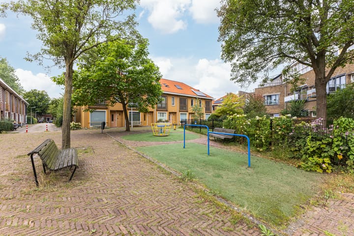 Photo 26 of Jan van Scorelstraat 18