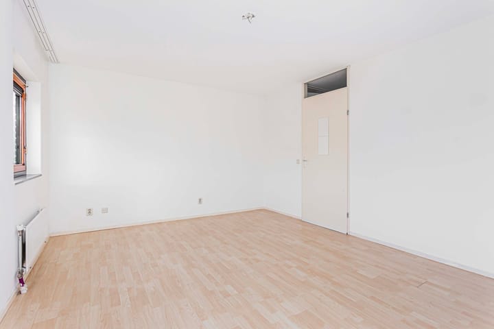 Photo 15 of Montfoortlaan 8