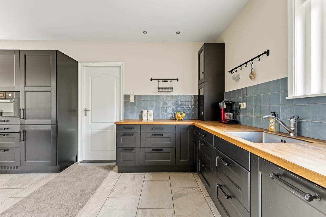 Photo 22 of Cornelis Smitstraat 17