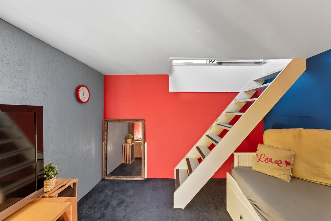 Photo 43 of Cornelis Smitstraat 17