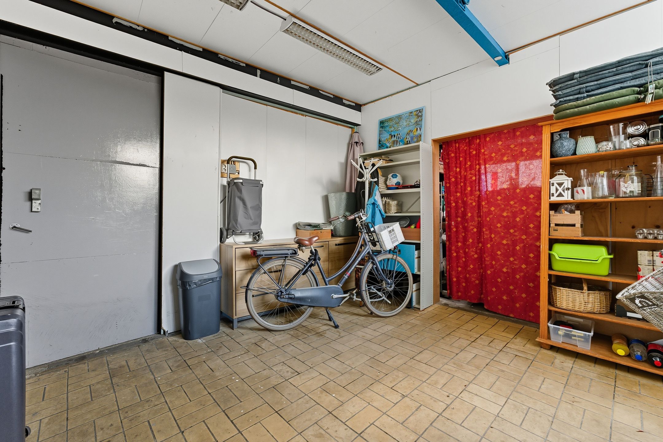 Photo 54 of Cornelis Smitstraat 17