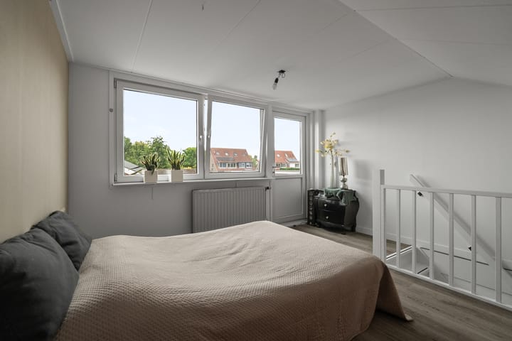 Photo 36 of Zandvaart 142-A