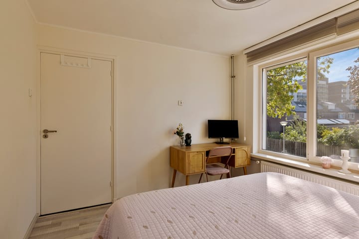 Foto 16 van Fluwijnstraat 6