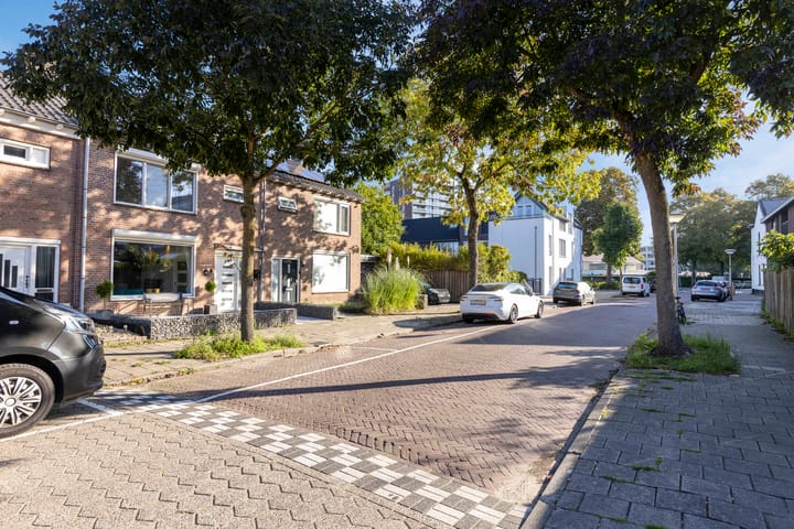 Foto 33 van Fluwijnstraat 6