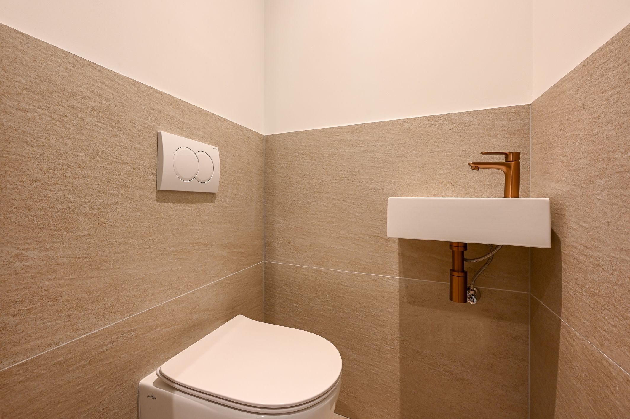 Foto 24 van Loosduinse Hoofdstraat 107