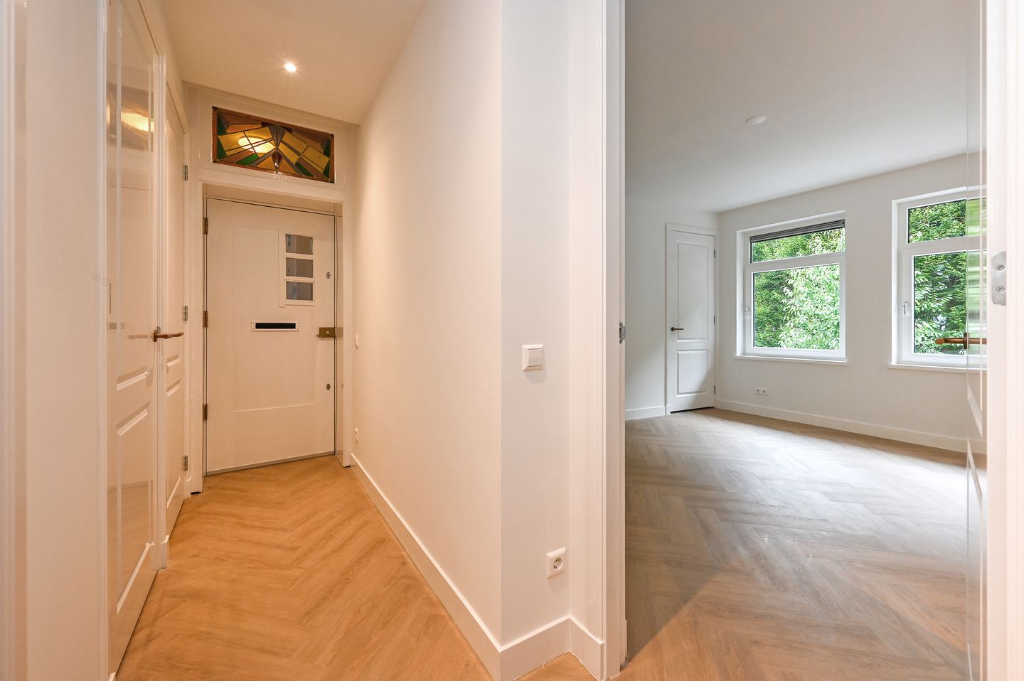 Foto 10 van Loosduinse Hoofdstraat 111