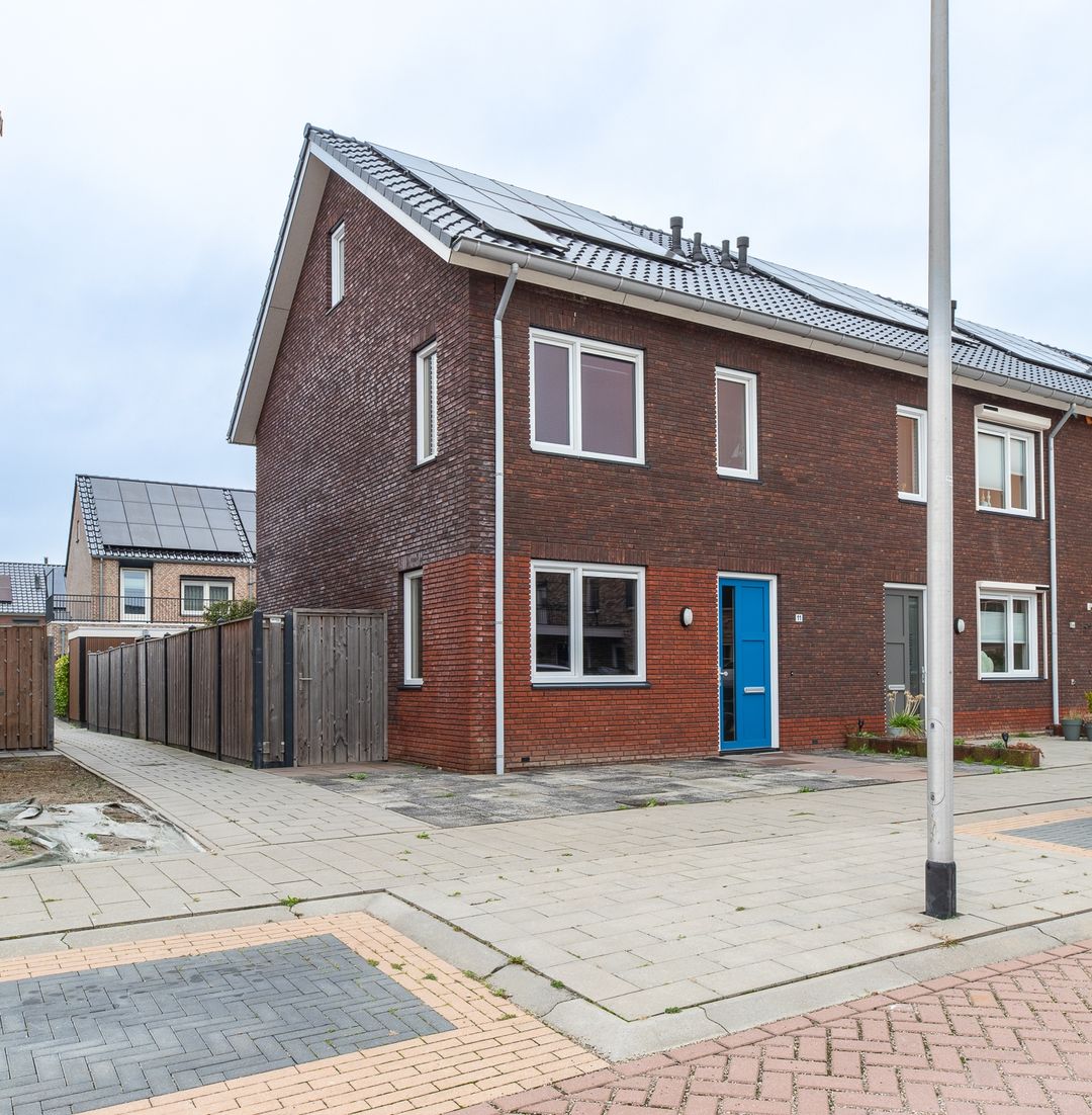 Photo 1 of Margrietstraat 11