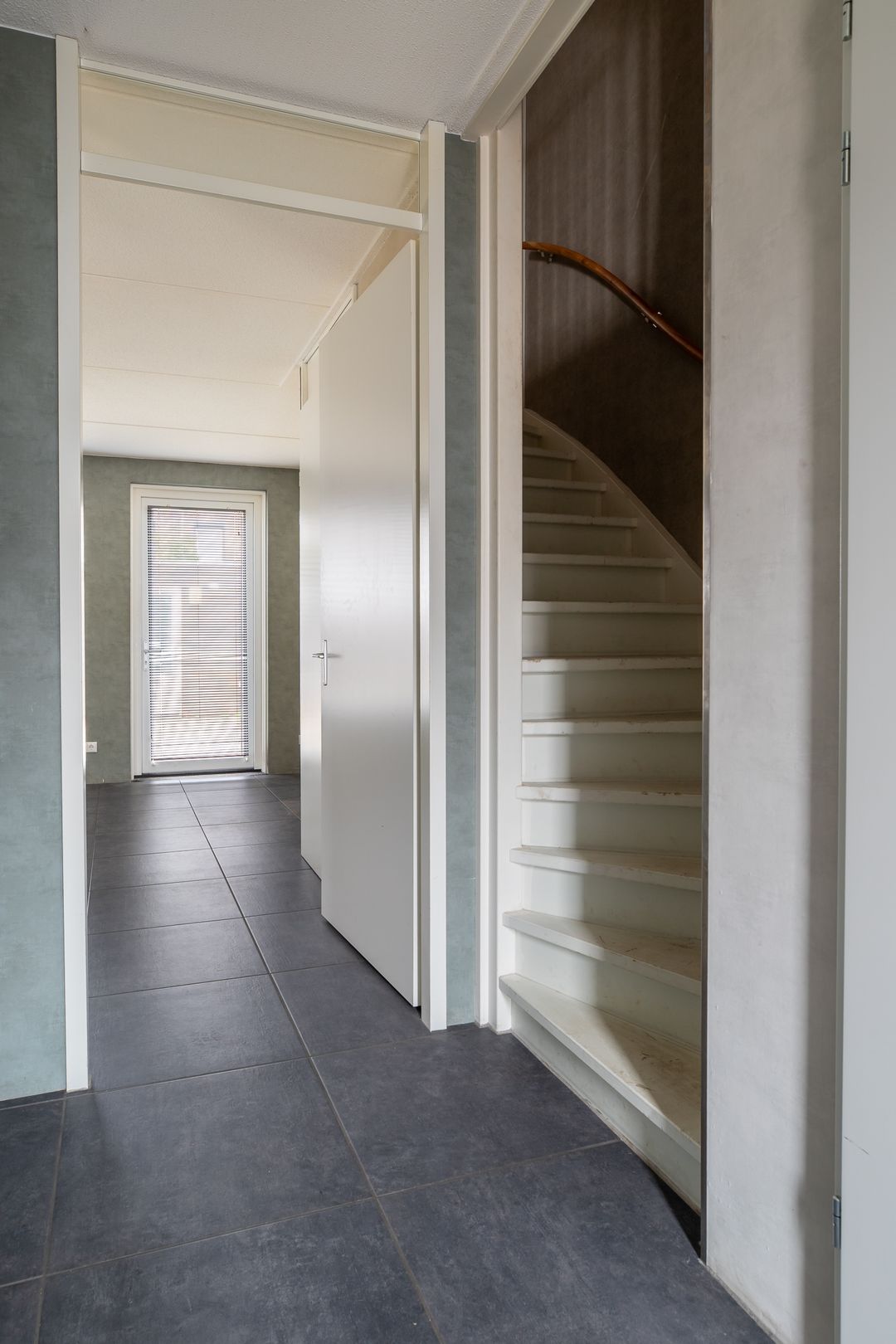 Photo 11 of Margrietstraat 11