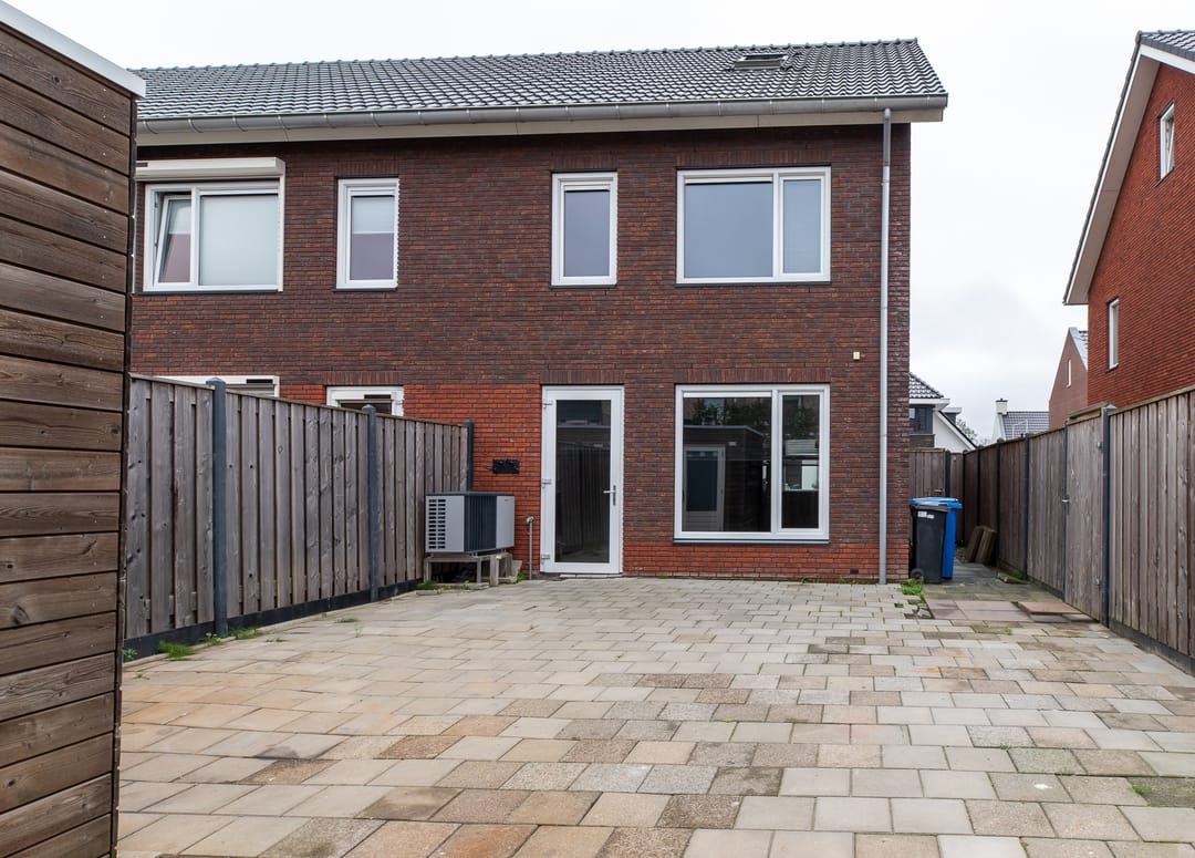 Photo 23 of Margrietstraat 11