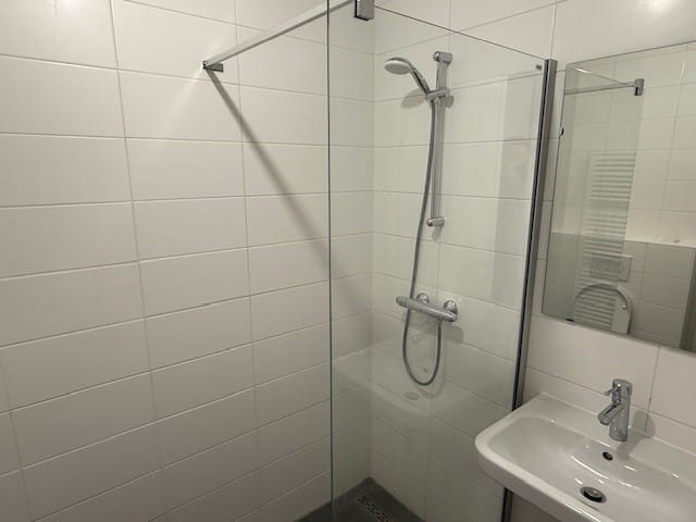 Photo 5 of Claes van Ruyvenstraat 6-B3