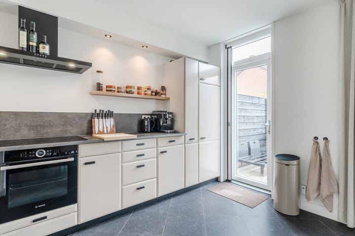 Foto 12 van Paulus Potterstraat 54