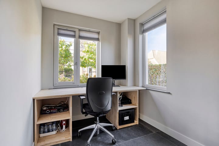 Photo 4 of Dorpsstraat 18