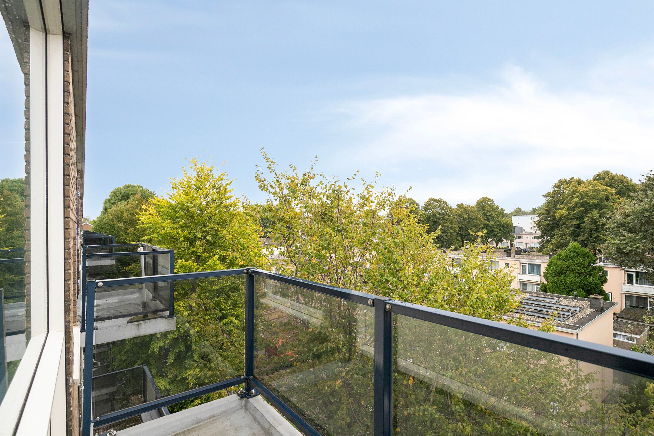 Photo 6 of Van Karnebeekstraat 131