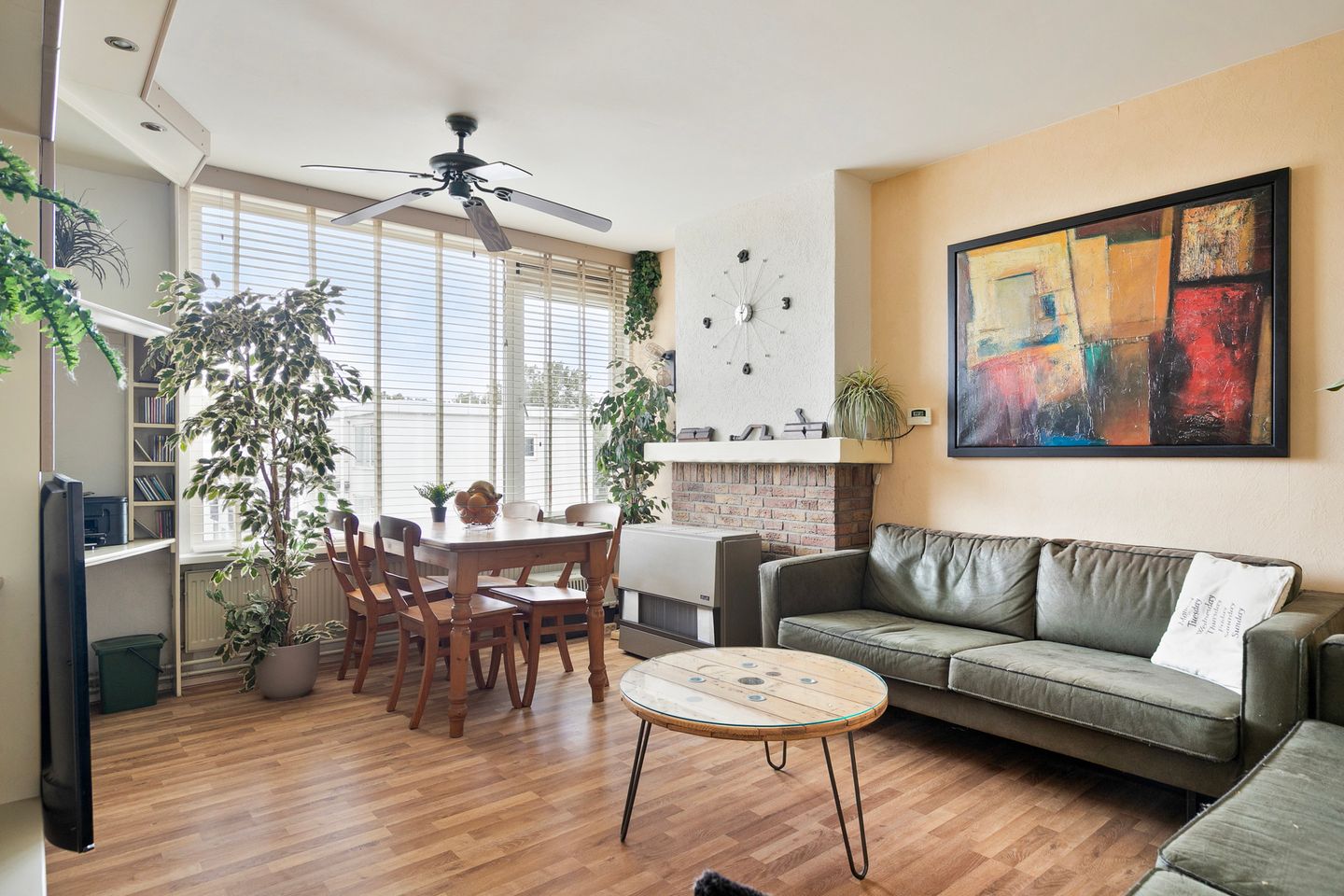 Photo 14 of Van Karnebeekstraat 131