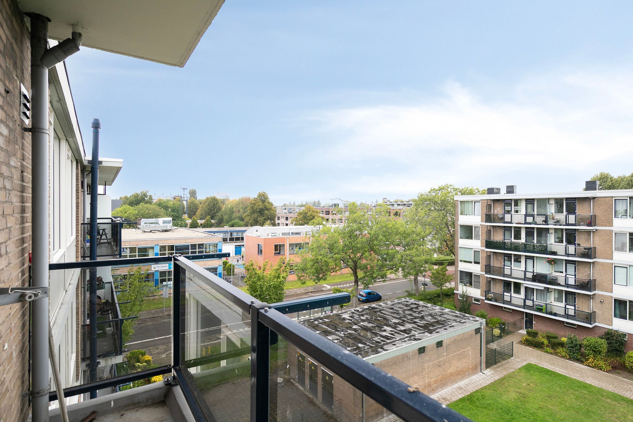 Photo 24 of Van Karnebeekstraat 131