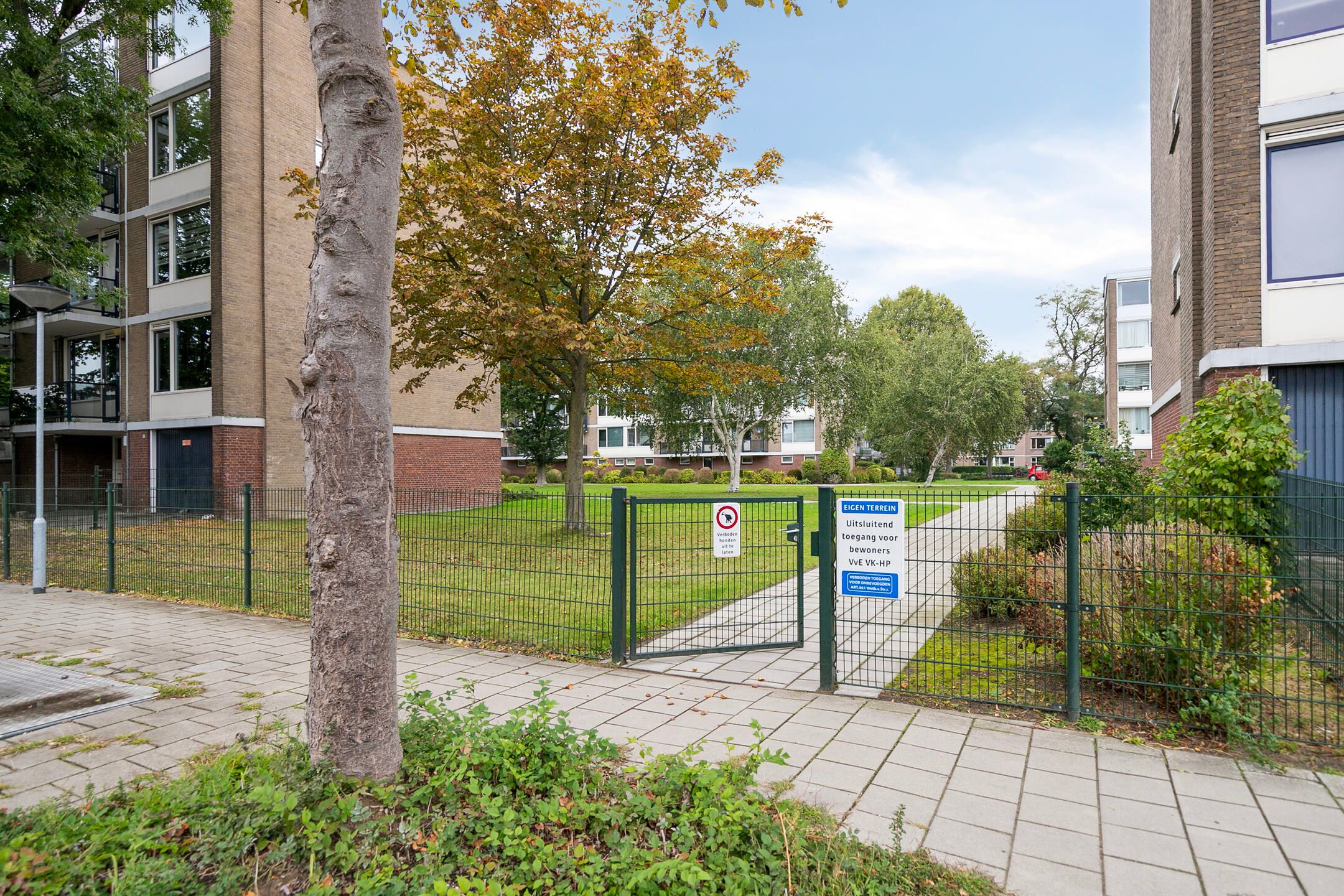 Photo 33 of Van Karnebeekstraat 131