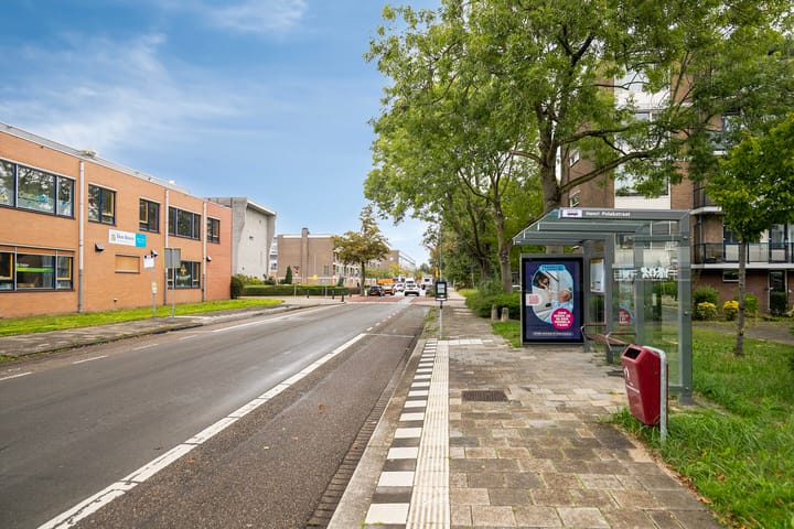 Photo 37 of Van Karnebeekstraat 131