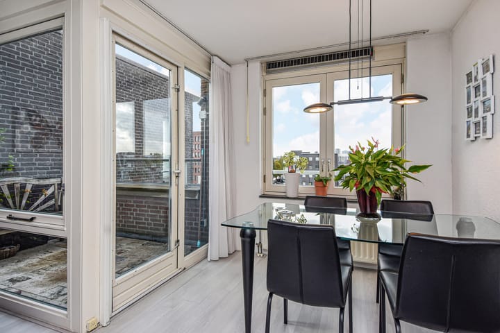 Foto 11 van Laan van Wateringse Veld 1039