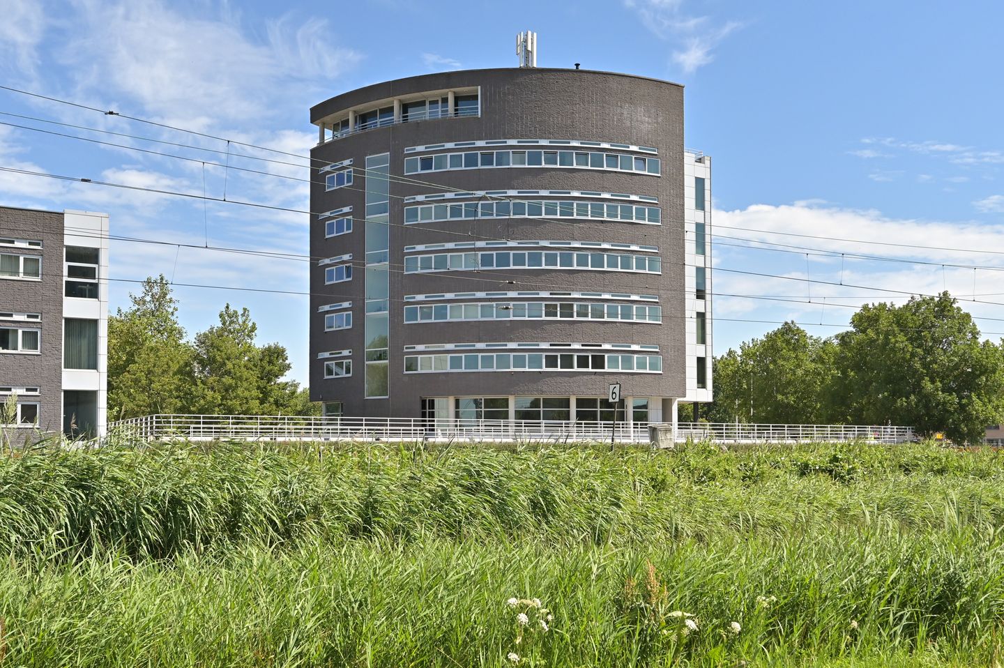 Bekijk foto 1 van Laan der Continenten 172-184