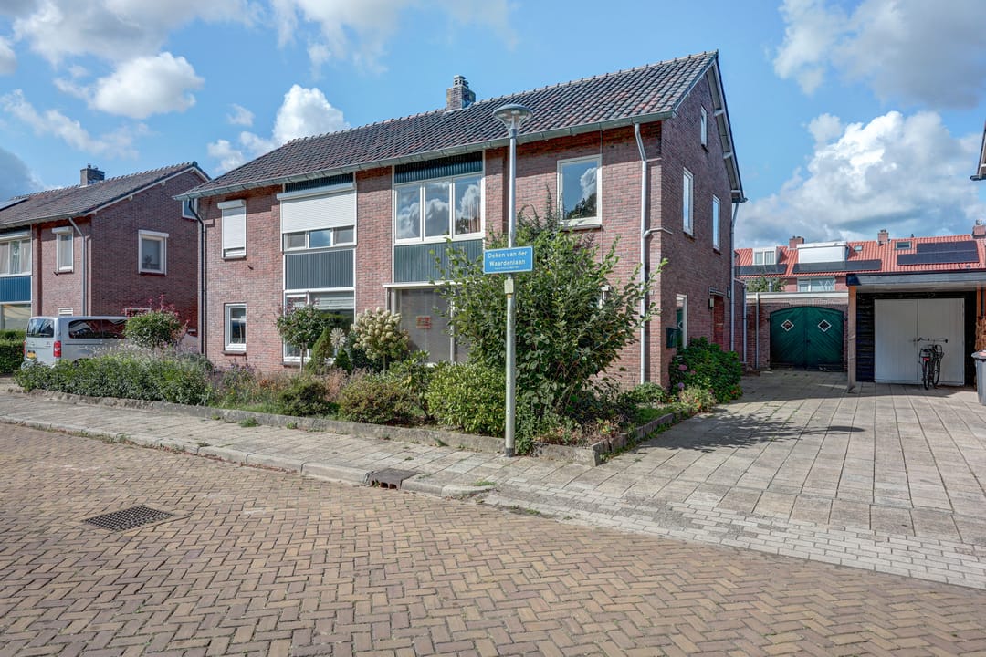 Foto 1 van Deken van der Waardenlaan 12