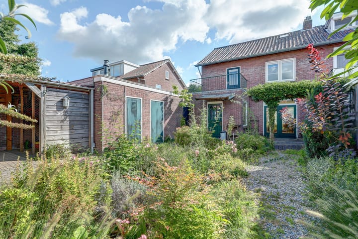 Foto 37 van Deken van der Waardenlaan 12