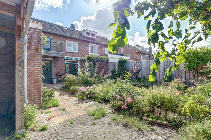 Foto 38 van Deken van der Waardenlaan 12