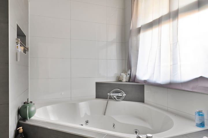 Foto 24 van Tielstraat 38