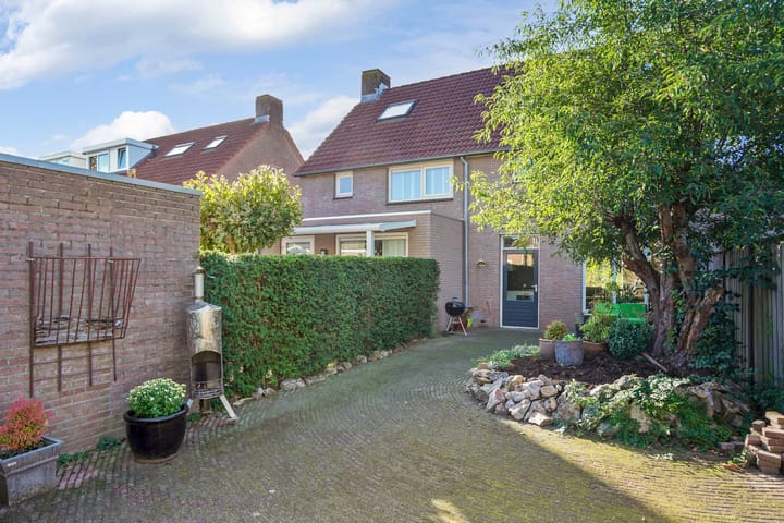 Foto 18 van Meester Weechslaan 18