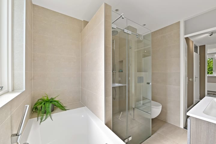 Photo 31 of Siem Leenestraat 5