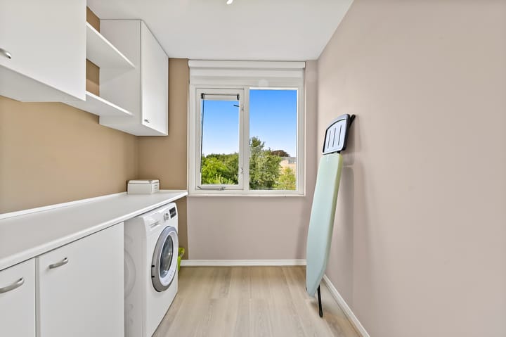 Photo 37 of Siem Leenestraat 5