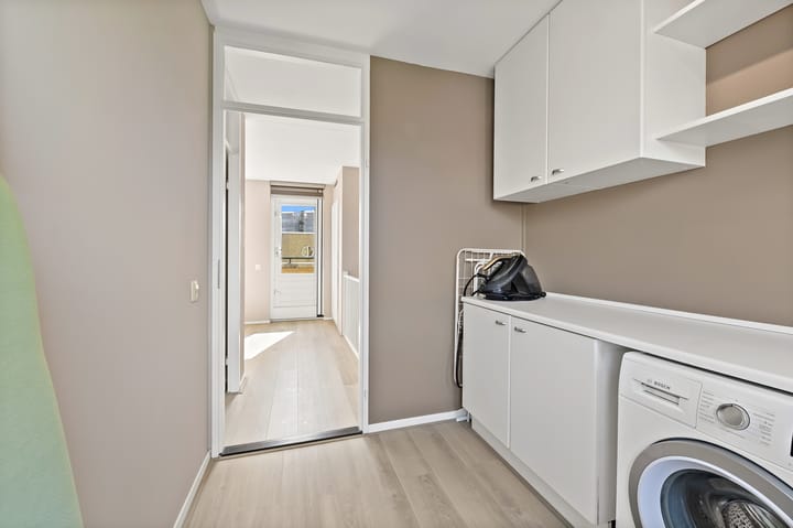 Photo 38 of Siem Leenestraat 5