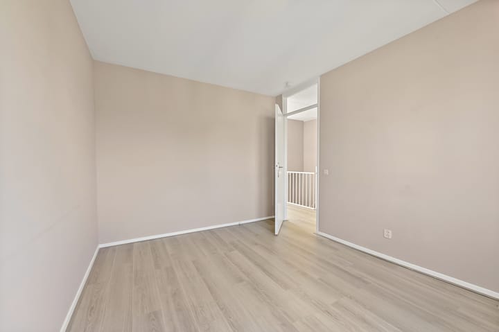 Photo 40 of Siem Leenestraat 5