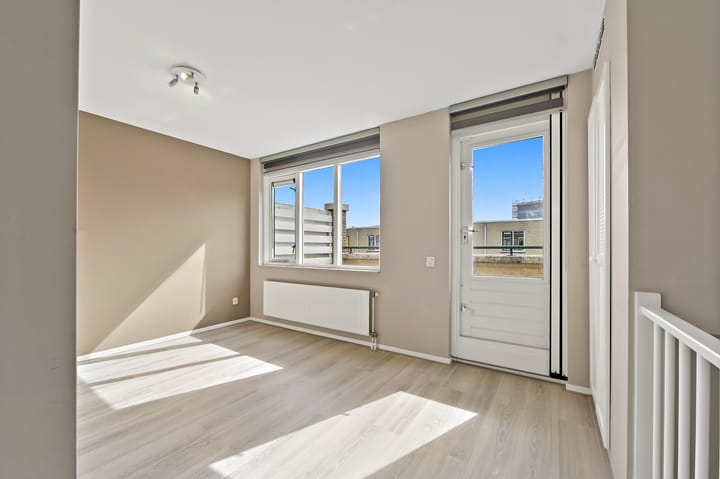 Photo 41 of Siem Leenestraat 5