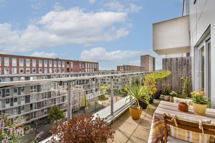 Foto 12 van Pieter Calandlaan 226-E