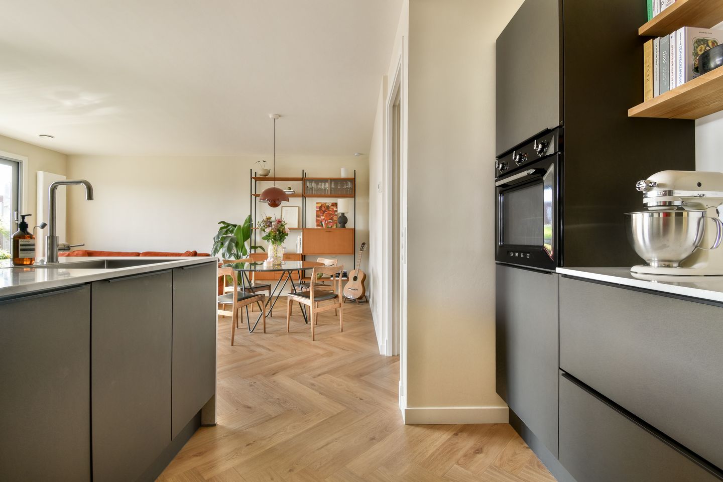 Foto 14 van Pieter Calandlaan 226-E