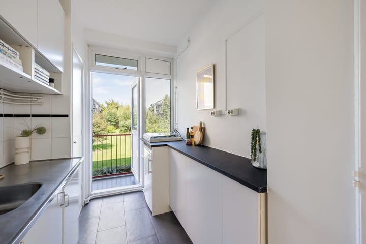 Photo 3 of Smaragdplein 54