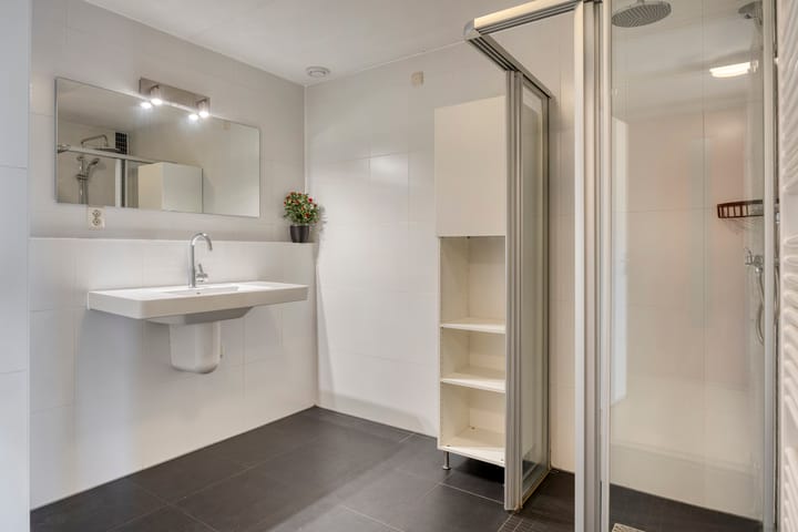 Photo 32 of Bastion 12