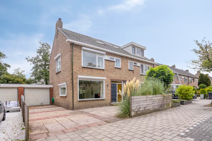 Foto 6 van Van IJsendijkstraat 122