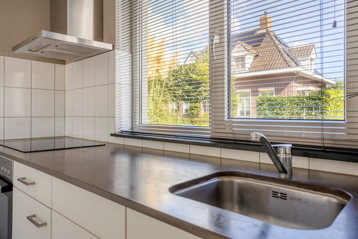 Photo 12 of Bethaniëstraat 12-A