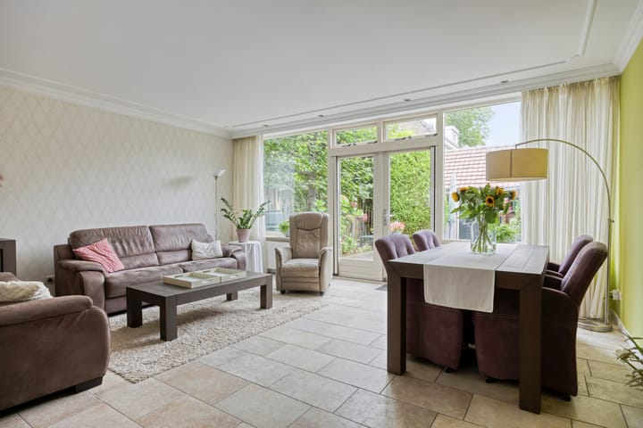 Foto 7 van Bernhardstraat 10