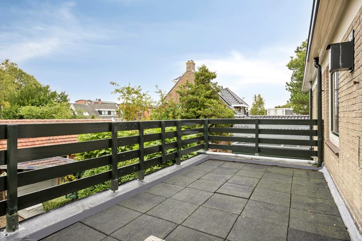 Foto 23 van Bernhardstraat 10