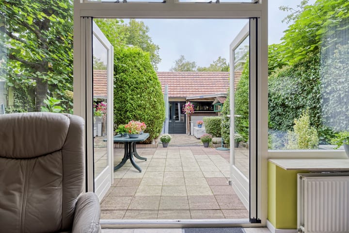 Foto 15 van Bernhardstraat 10