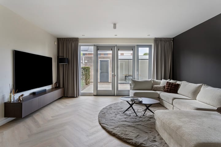 Foto 6 van Eikenbussel 28